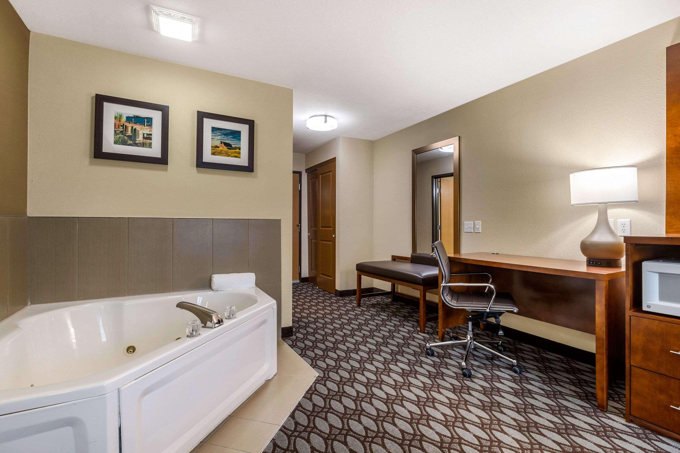 Comfort Inn Story City Ngoại thất bức ảnh